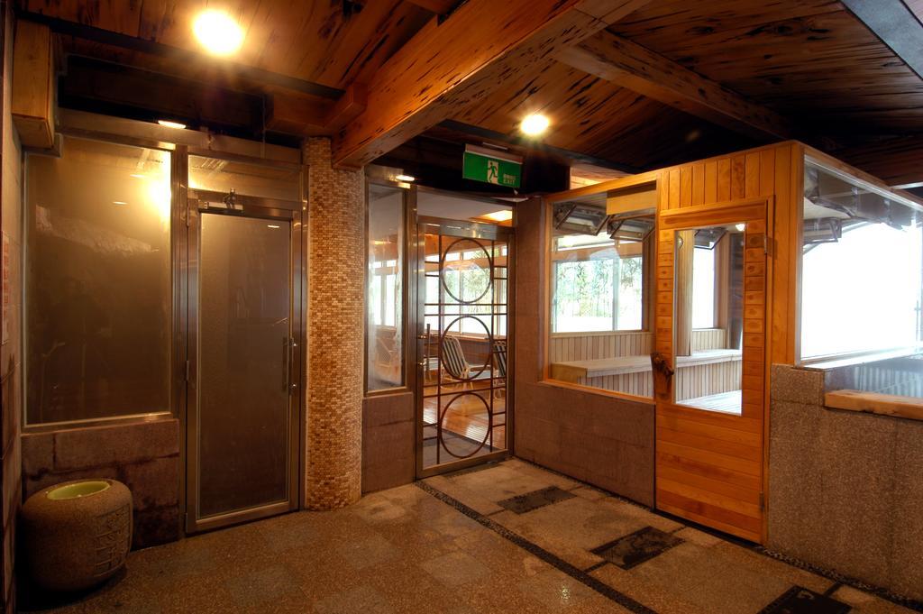 Sun Moon Bed& Breakfast Leilighet Wulai Eksteriør bilde